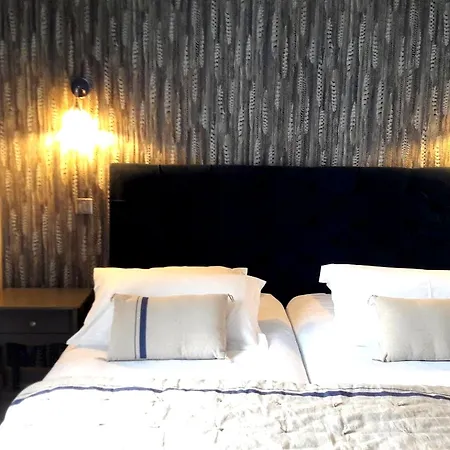 Logis Le Griou Hotel Saint-Jacques-des-Blats